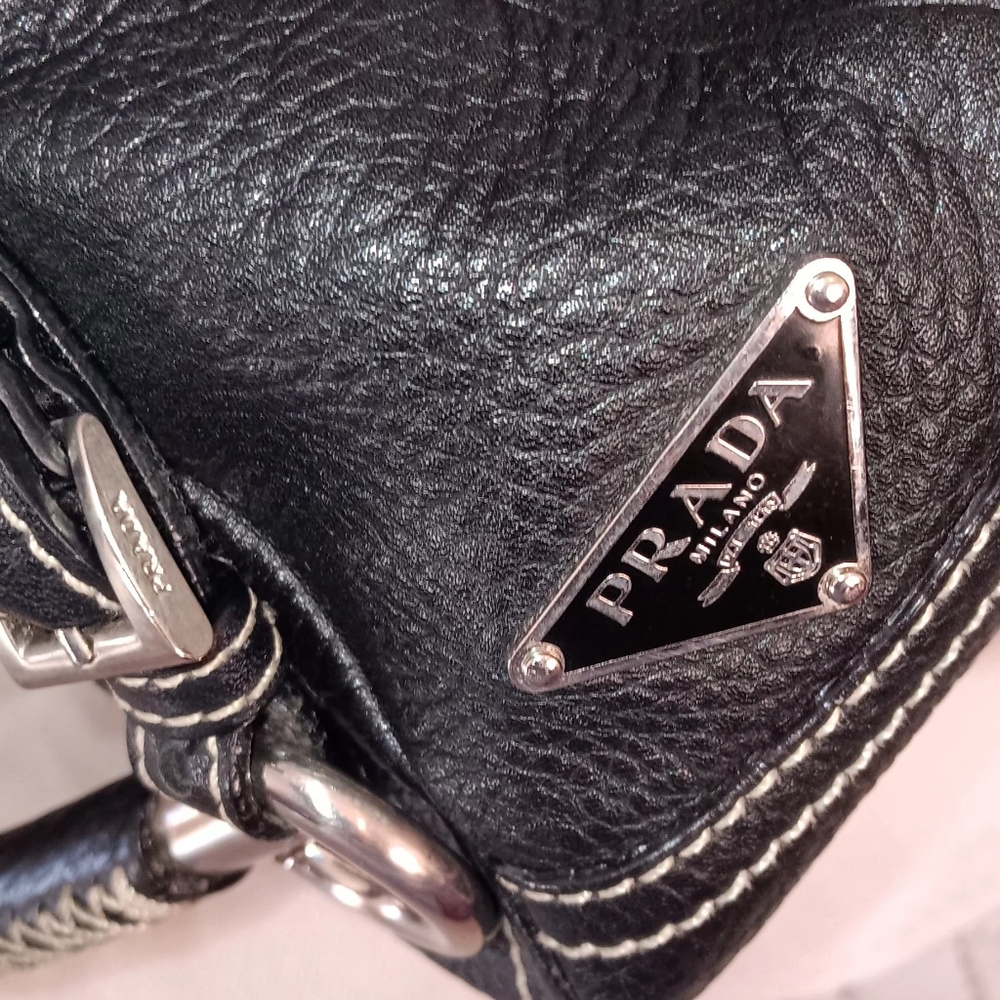 PRADA Vitello Daino Hobo bag.